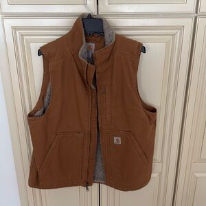 Men’s carhartt vest

Medium
